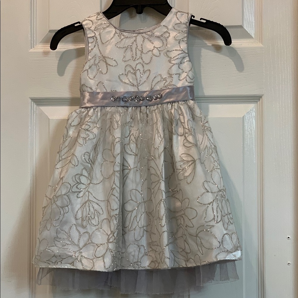 YOUNGLAND Girl silver Dress Size 3T
